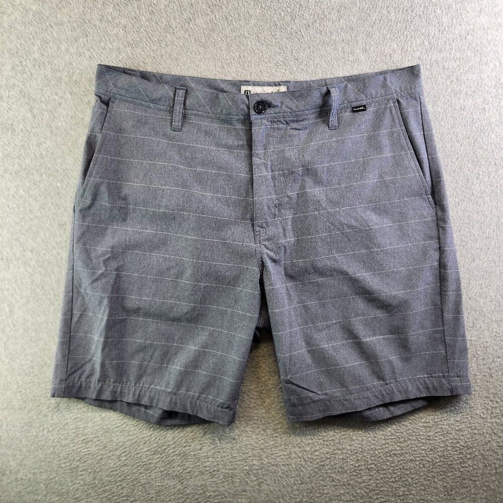 Travis Mathew Shorts Mens 36 Gray Striped Golf Performance Chino Stretch